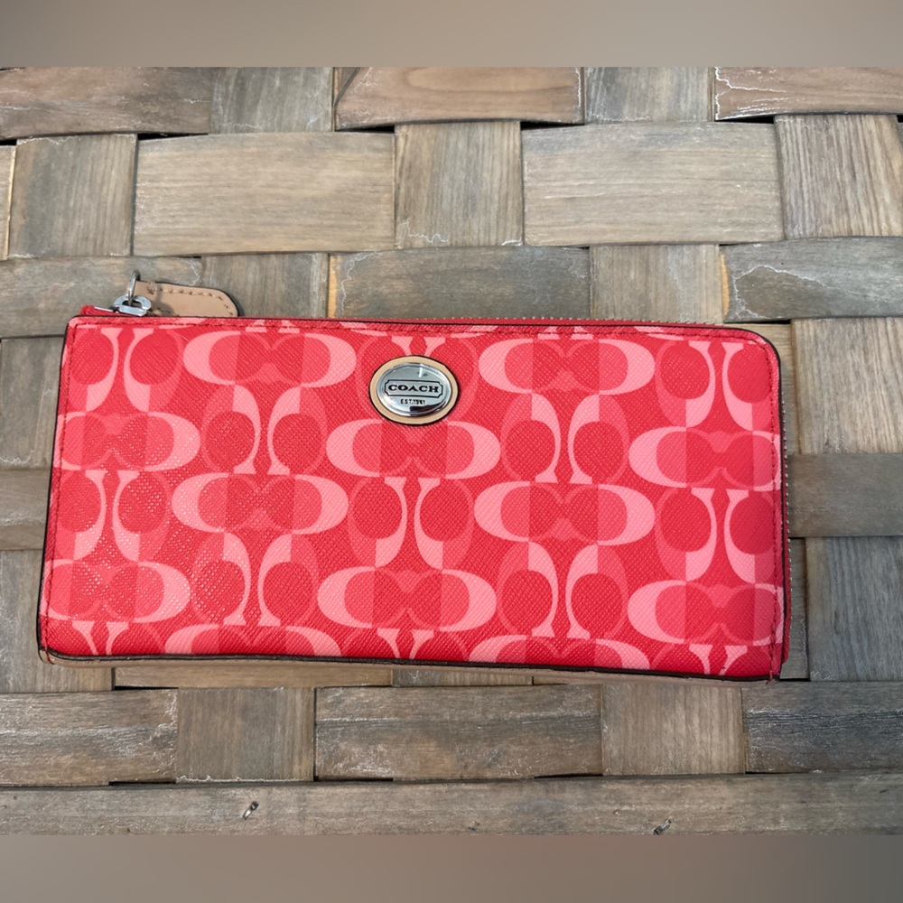 Coach Coral Signature Wallet